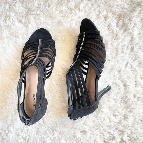 Style & Co. | Shaynaa Strapy Heel - Picture 4 of 9